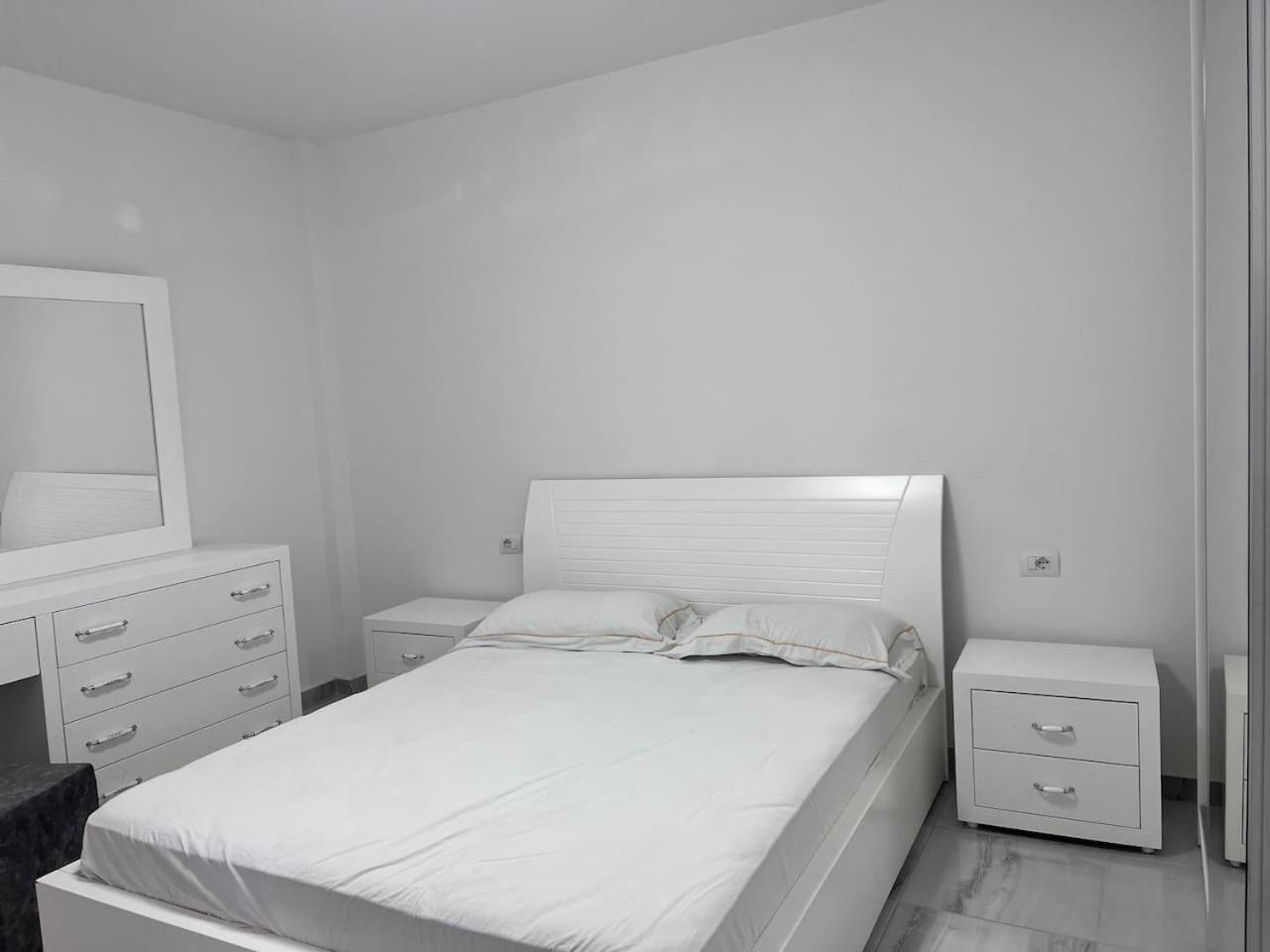 White Durrës